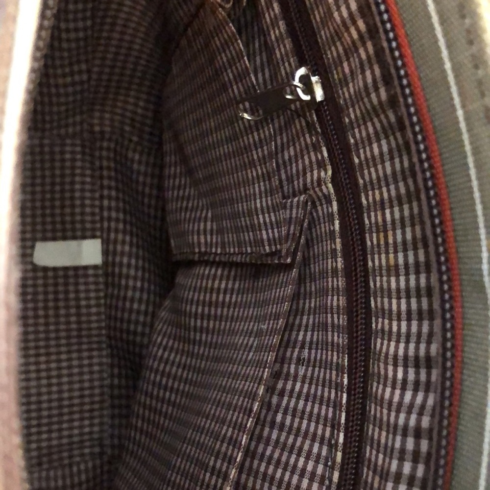 Purse - Picture 2 of 3